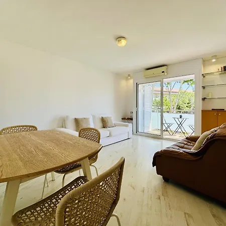 Apartment Gala Costabravasi *